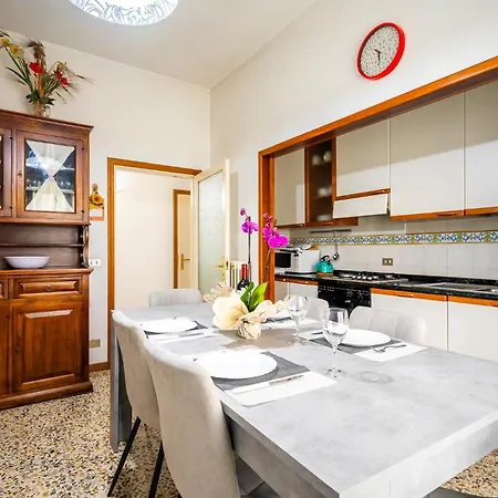 Firenzespaziosa Apartment Florence